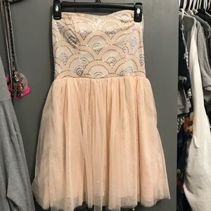 Light pink sparkle dress size 9